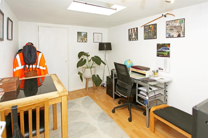 Images for Hampton Close, Newport