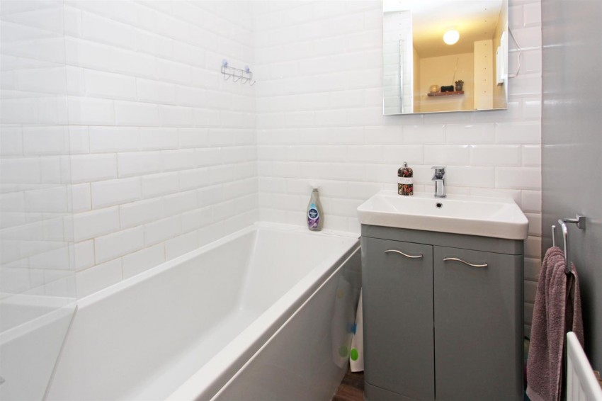Images for Hampton Close, Newport