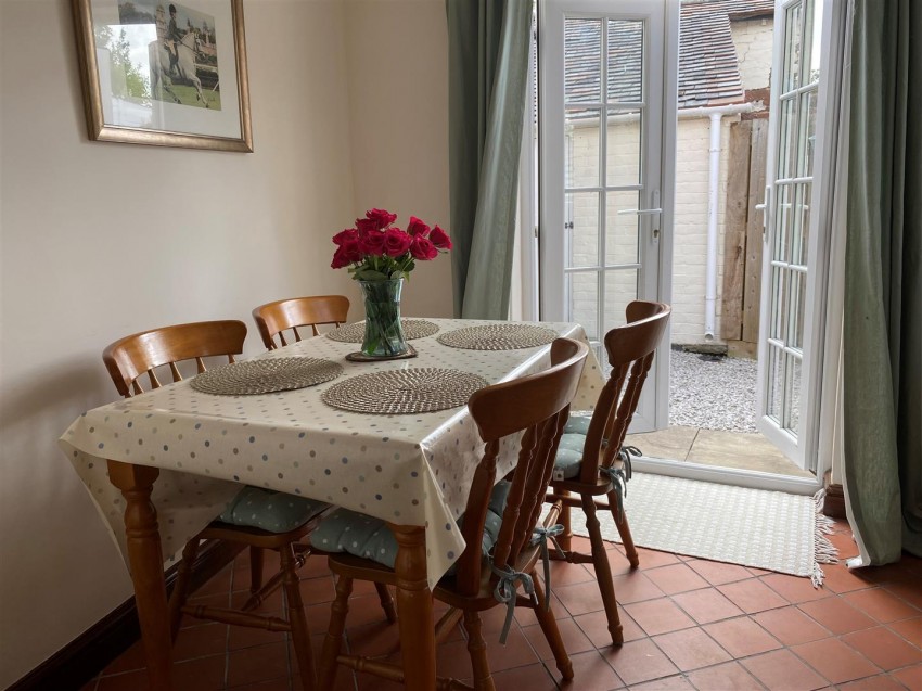 Images for Vineyard Road, Newport