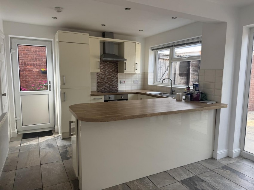 Images for Vineyard Road, Newport