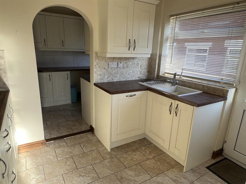 Images for Vineyard Road, Newport