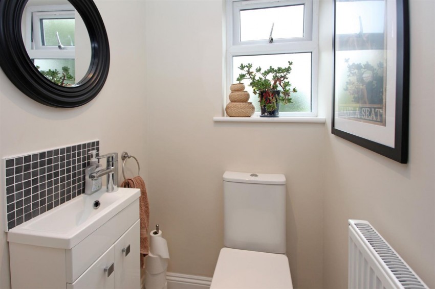 Images for Newport Road, Edgmond, Newport