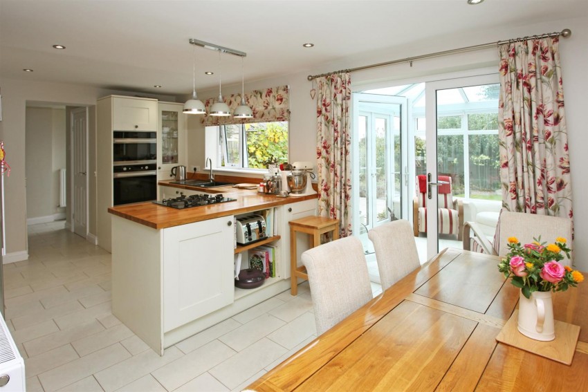 Images for Newport Road, Edgmond, Newport