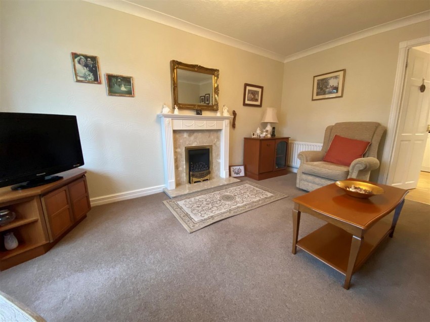 Images for Shrewsbury Way, Newport