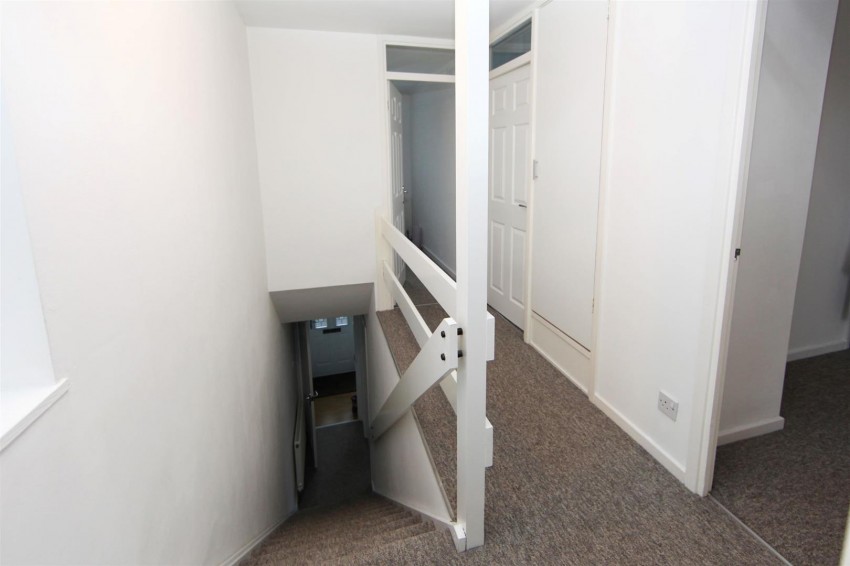 Images for Oak Avenue, Newport