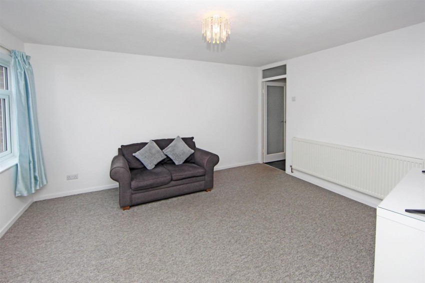 Images for Oak Avenue, Newport