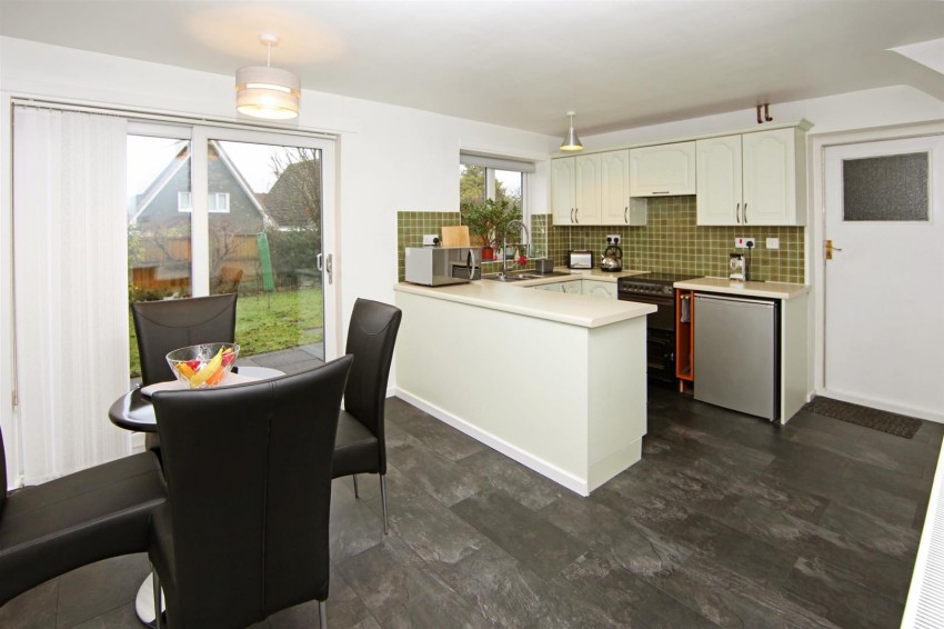 Images for Oak Avenue, Newport