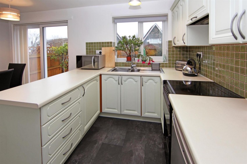 Images for Oak Avenue, Newport