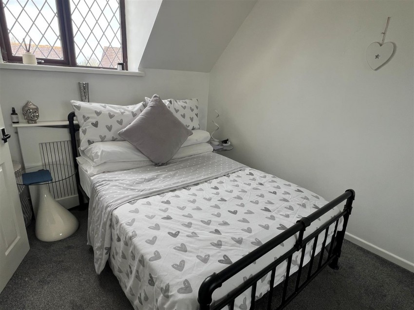 Images for The Larches, Newport