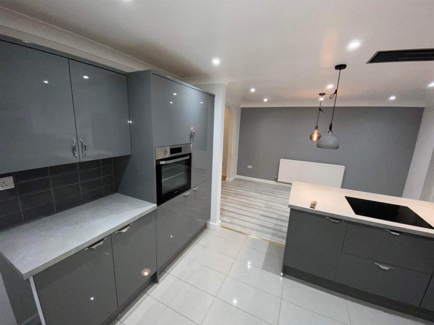 Images for Hilltop Road, Oakengates, Telford