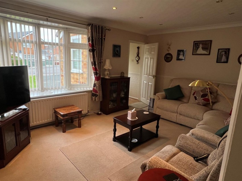 Images for Walnut Close, Newport