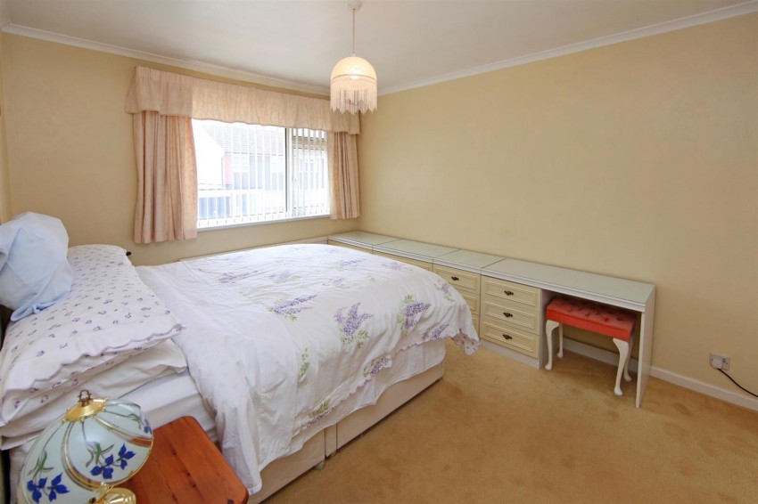Images for Meadow View Road, Newport