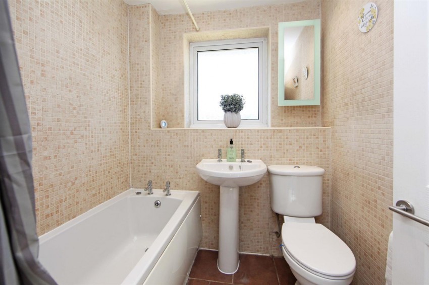Images for Lawford Close, Aqueduct