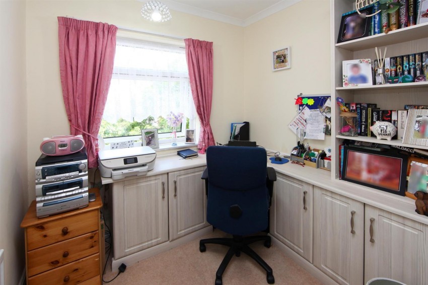 Images for Hilltop Road, Oakengates, Telford