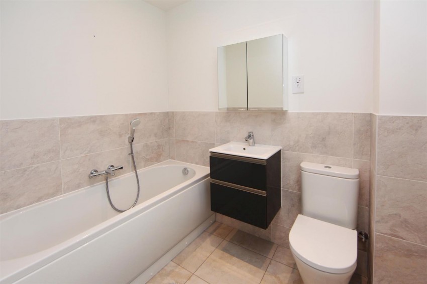 Images for Moss Drive, Newport